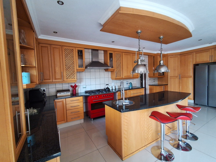4 Bedroom Property for Sale in Ifafi North West